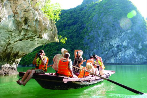 The Best Places to Shopping in Halong bay