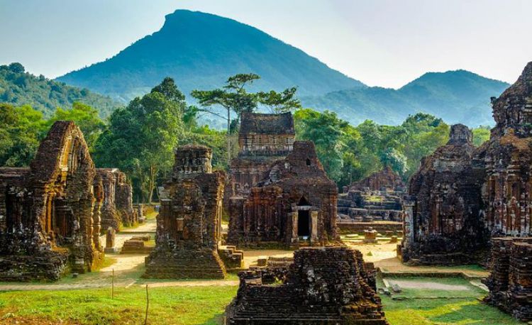 Central Vietnam Heritage Tour