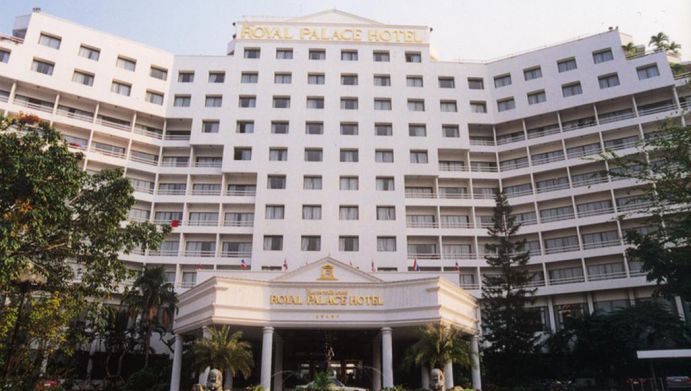 Royal Palace Hotel