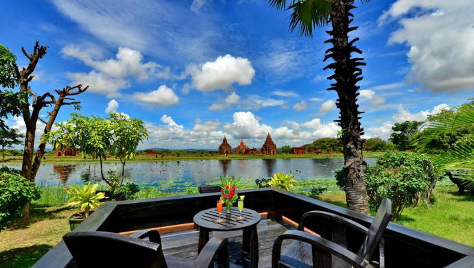 Orchid Lake View Villa Twin