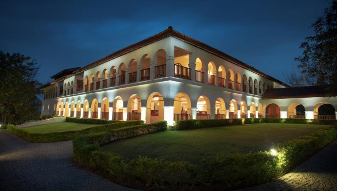 Sanctum Inle Resort