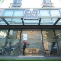 Bliss Luxe Hotel 