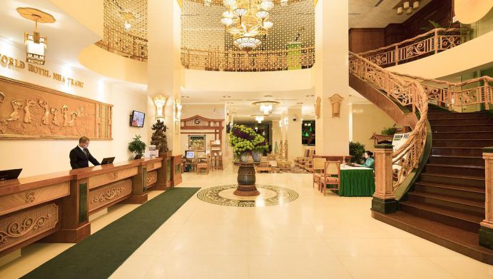 Green World Hotel