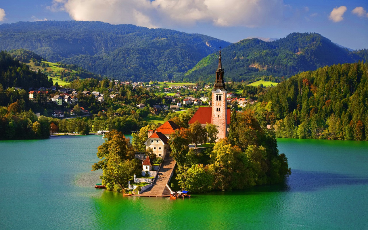 Du lịch Slovenia hãy đến thăm tuyệt tác hồ Bled