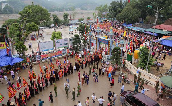 Tour Hà Nội – Đền Ông Hoàng Bảy – Đền Bảo Hà