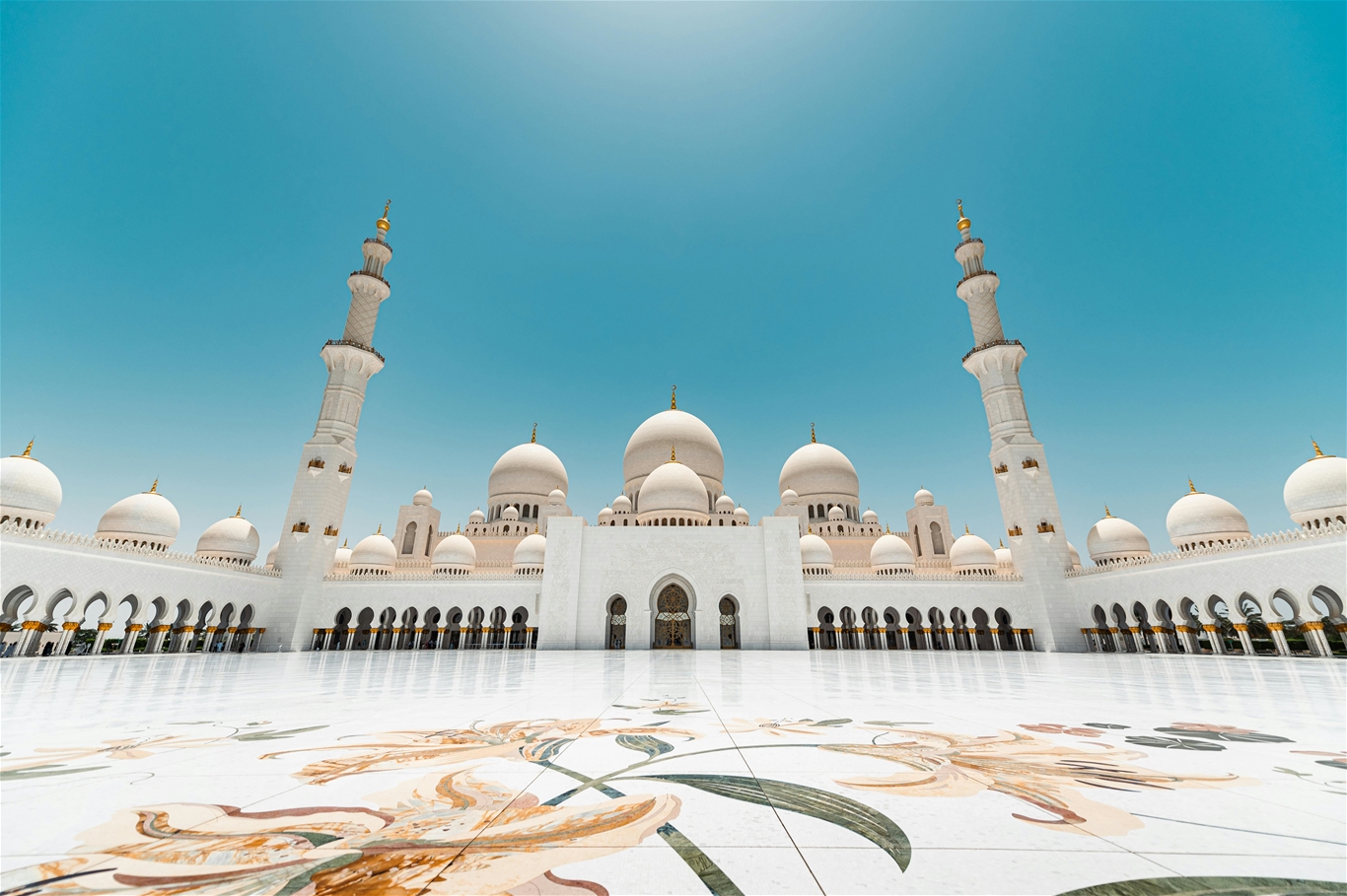 Nhà thờ Hồi giáo Sheikh Zayed: Kiệt tác nghệ thuật thu hút du khách toàn thế giới