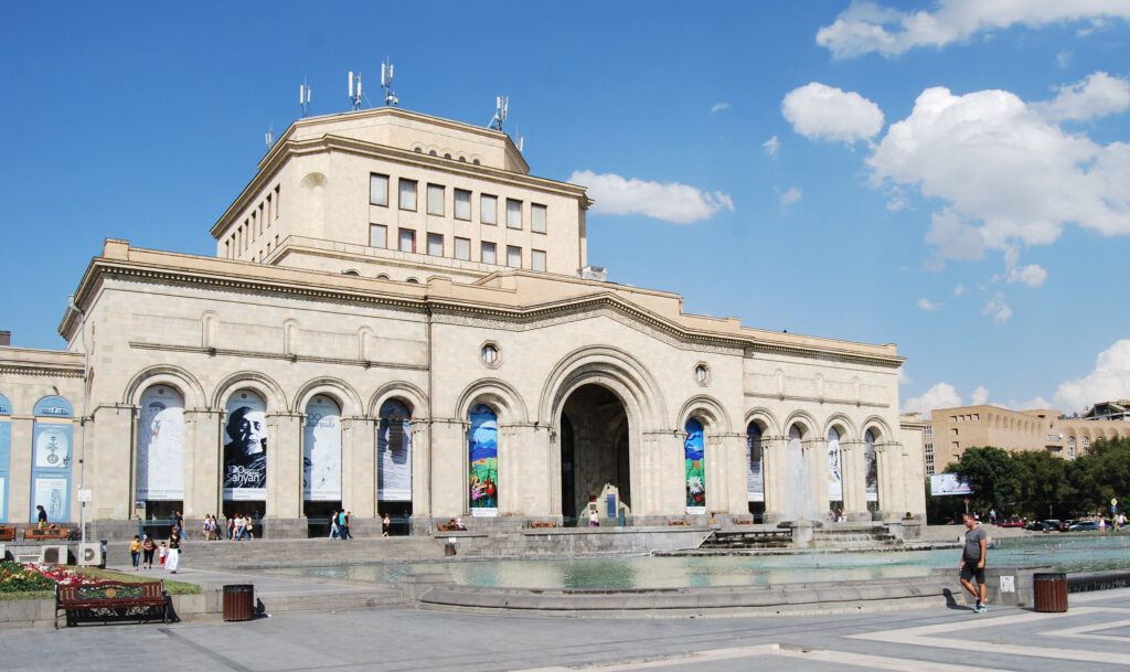 10 lý do thuyết phục để đến thăm Armenia - viên ngọc ẩn vùng Kavkaz